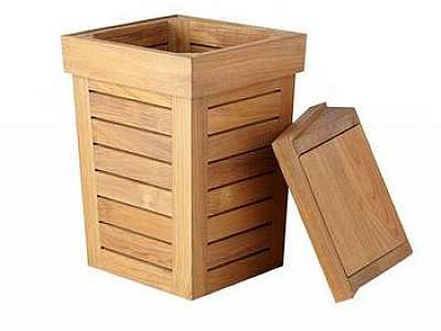 Lixeira feita de madeira Lixeira feita de madeira