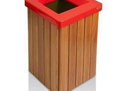 Lixeira feita de madeira Lixeira feita de madeira