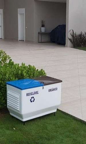 Cesto de lixo reciclavel residencial